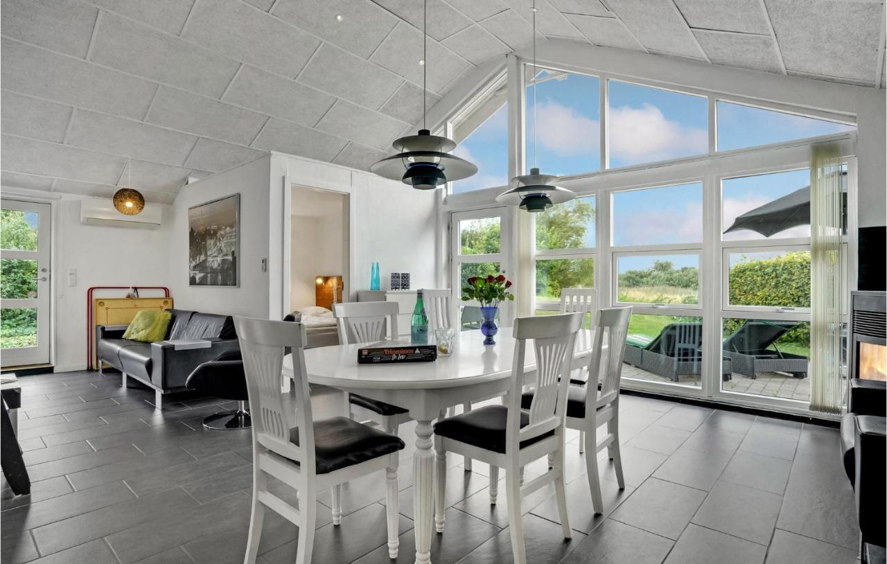 Beautiful Home In Borkop With Kitchen Εξωτερικό φωτογραφία