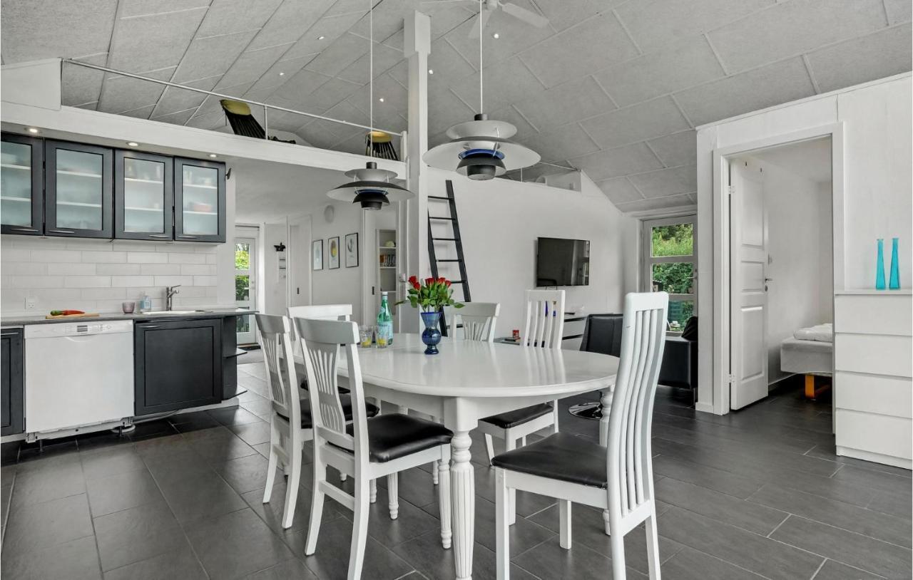 Beautiful Home In Borkop With Kitchen Εξωτερικό φωτογραφία