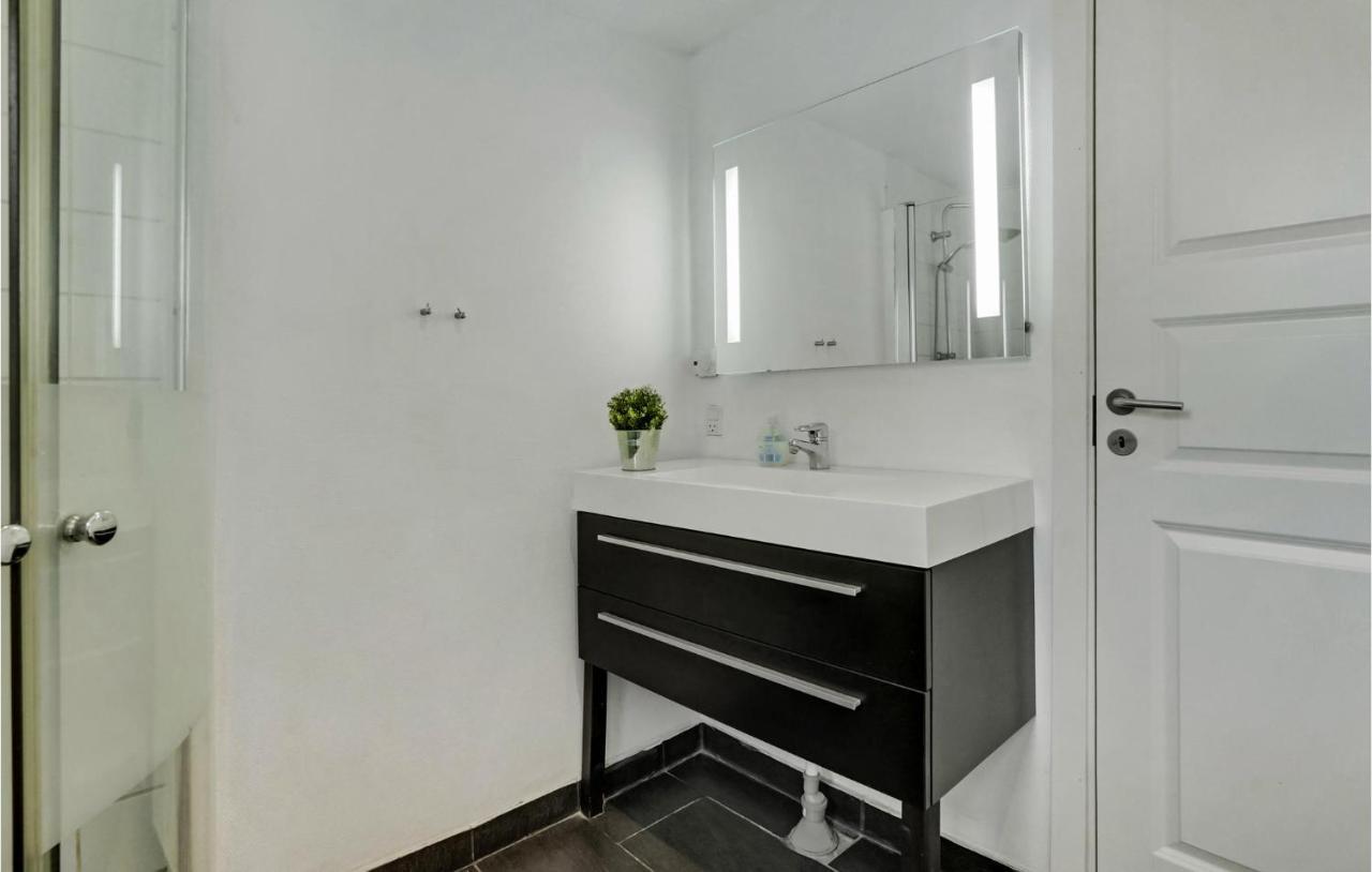 Beautiful Home In Borkop With Kitchen Εξωτερικό φωτογραφία